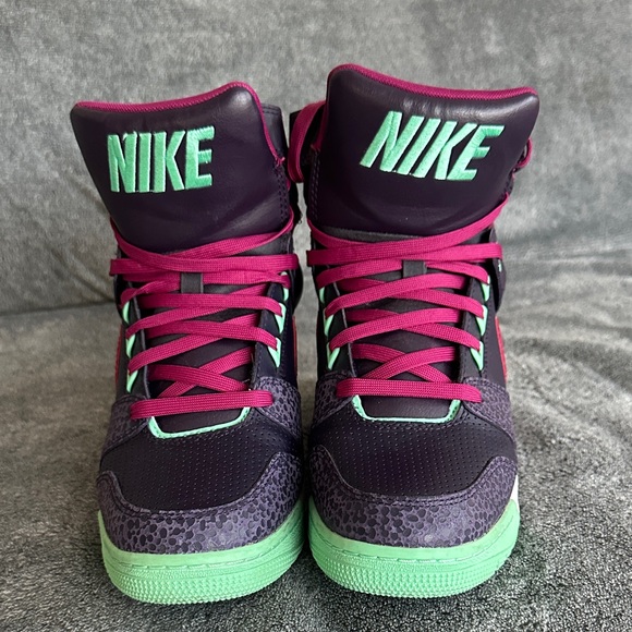 Nike High-Top Sneakers in Dark Purple and Magenta US 11 - Picture 2 of 4